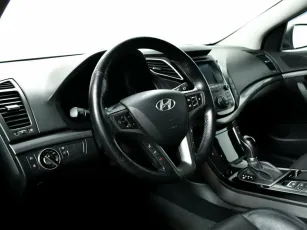 Hyundai  10