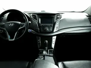 Hyundai  9