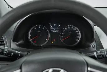 Hyundai  11