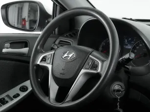 Hyundai  8