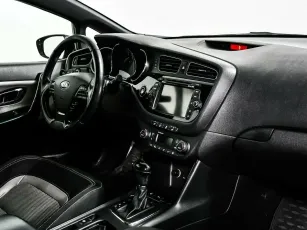 Kia  9