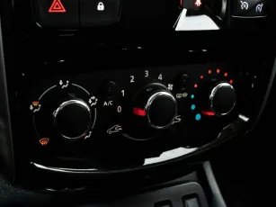 Nissan  10