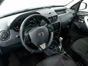 Nissan  6