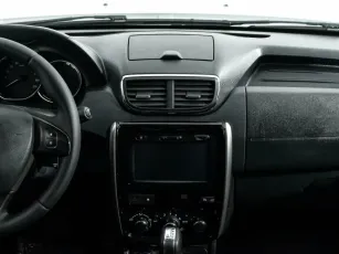 Nissan  8
