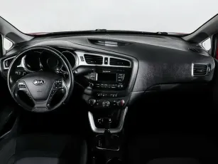 Kia  11