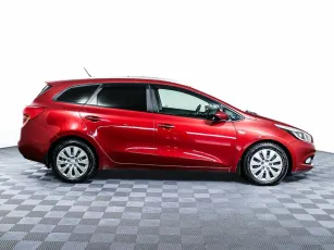 Kia  4