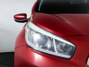 Kia  7