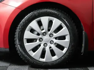 Kia  9