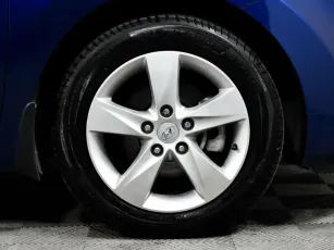 Hyundai  7