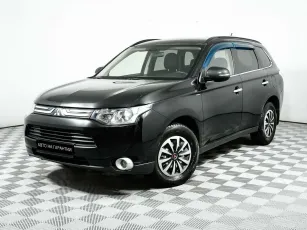 Mitsubishi Outlander,  III