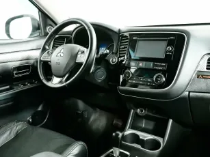 Mitsubishi  8