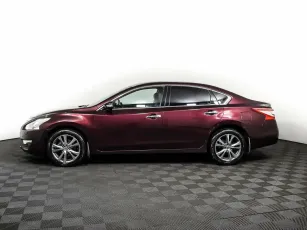 Nissan  3