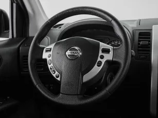 Nissan  10