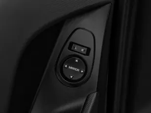 Hyundai  11