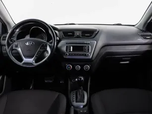 Kia  6