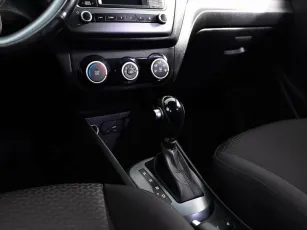 Kia  8