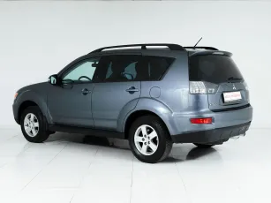 Mitsubishi  4