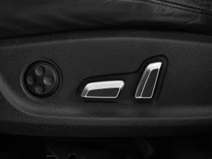Audi  13