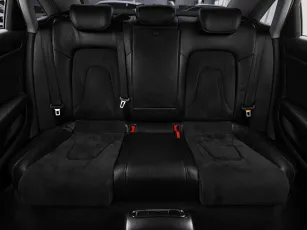 Audi  17