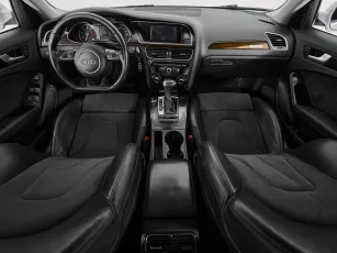 Audi  8