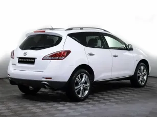 Nissan  4