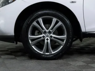 Nissan  7