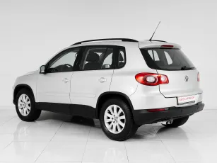 Volkswagen  4