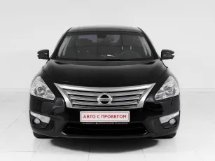 Nissan  2