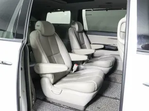 Kia  12