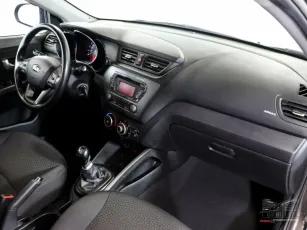 Kia  7