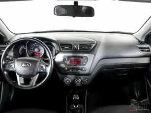 Kia  8