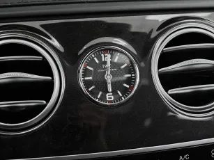 Mercedes-Benz  19