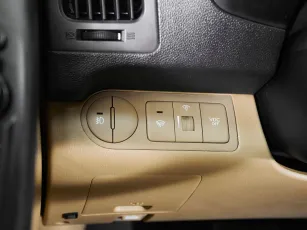 Hyundai  11