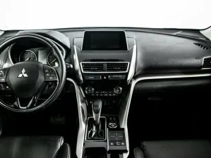 Mitsubishi  6