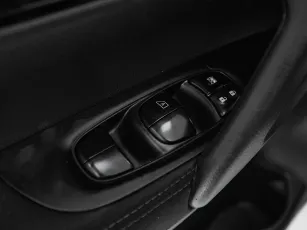 Nissan  13