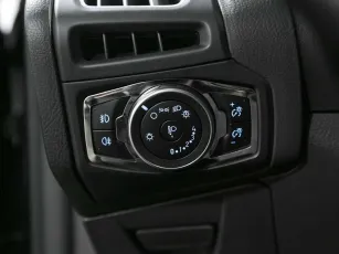 Ford  10