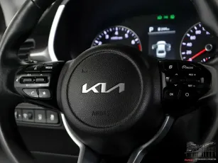 Kia  10