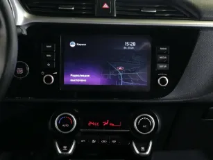 Kia  11