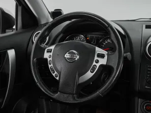 Nissan  10