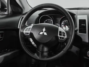 Mitsubishi  10