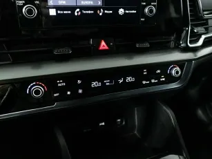 Kia  17