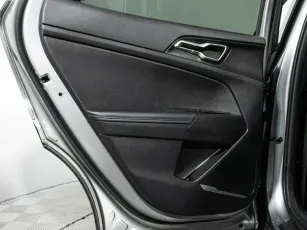 Kia  23