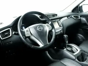 Nissan  11