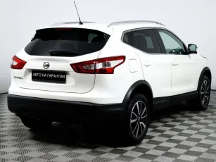 Nissan  5