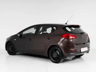 Kia  4