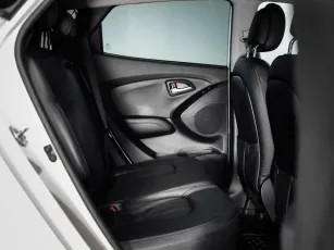 Hyundai  10