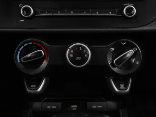 Kia  14