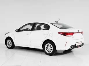 Kia  4