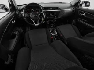 Kia  7