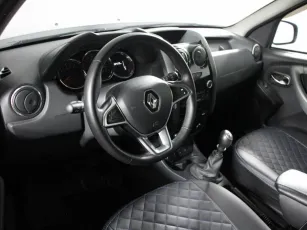 Renault  8